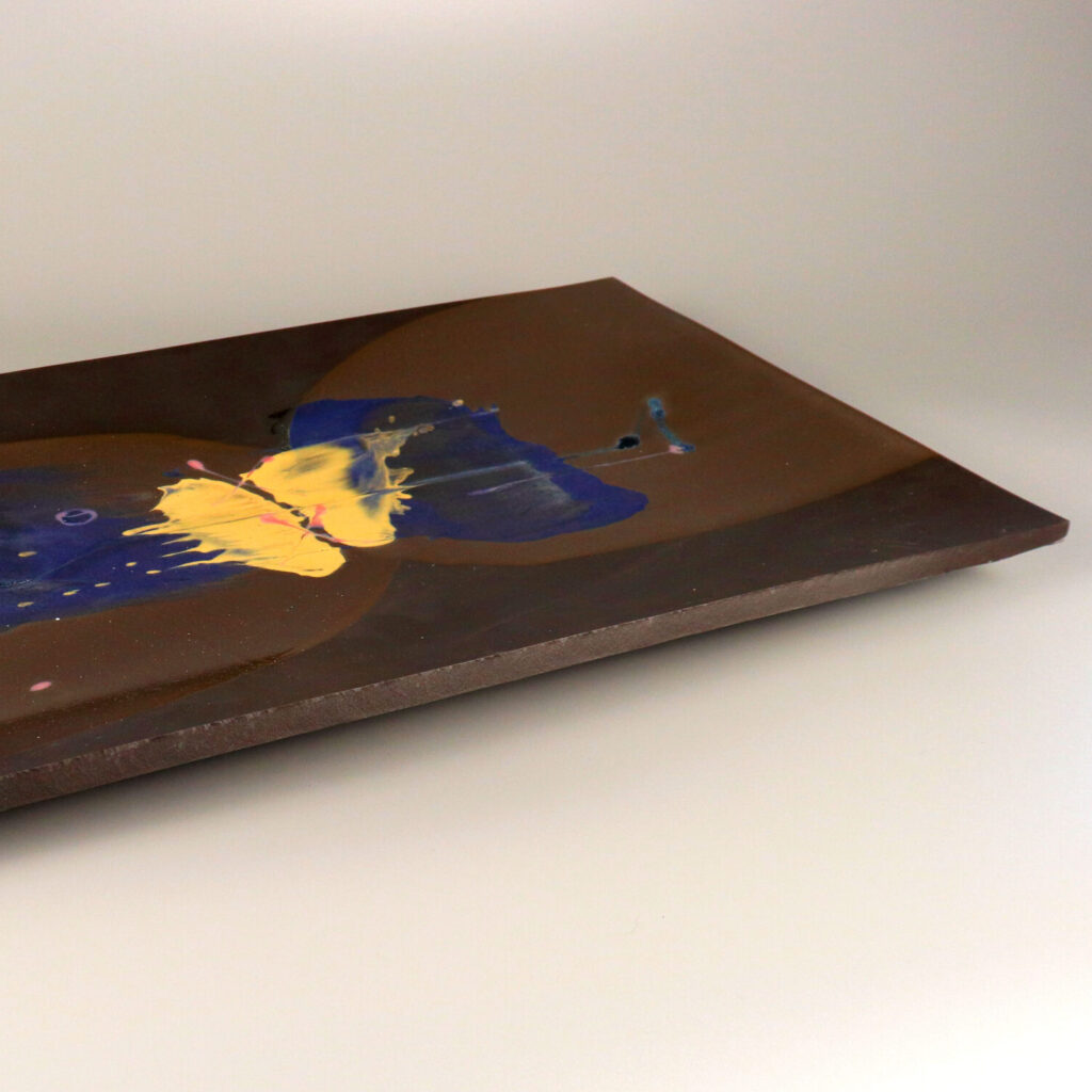 An Elegant Collector's Piece!